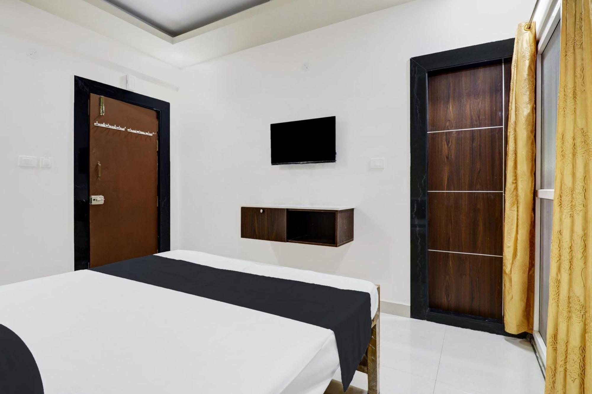 Super Hotel O Sri Harshitha Grand Near Zudio - Star Bazaar, Kundalhalli Gate Bangalore Exteriör bild