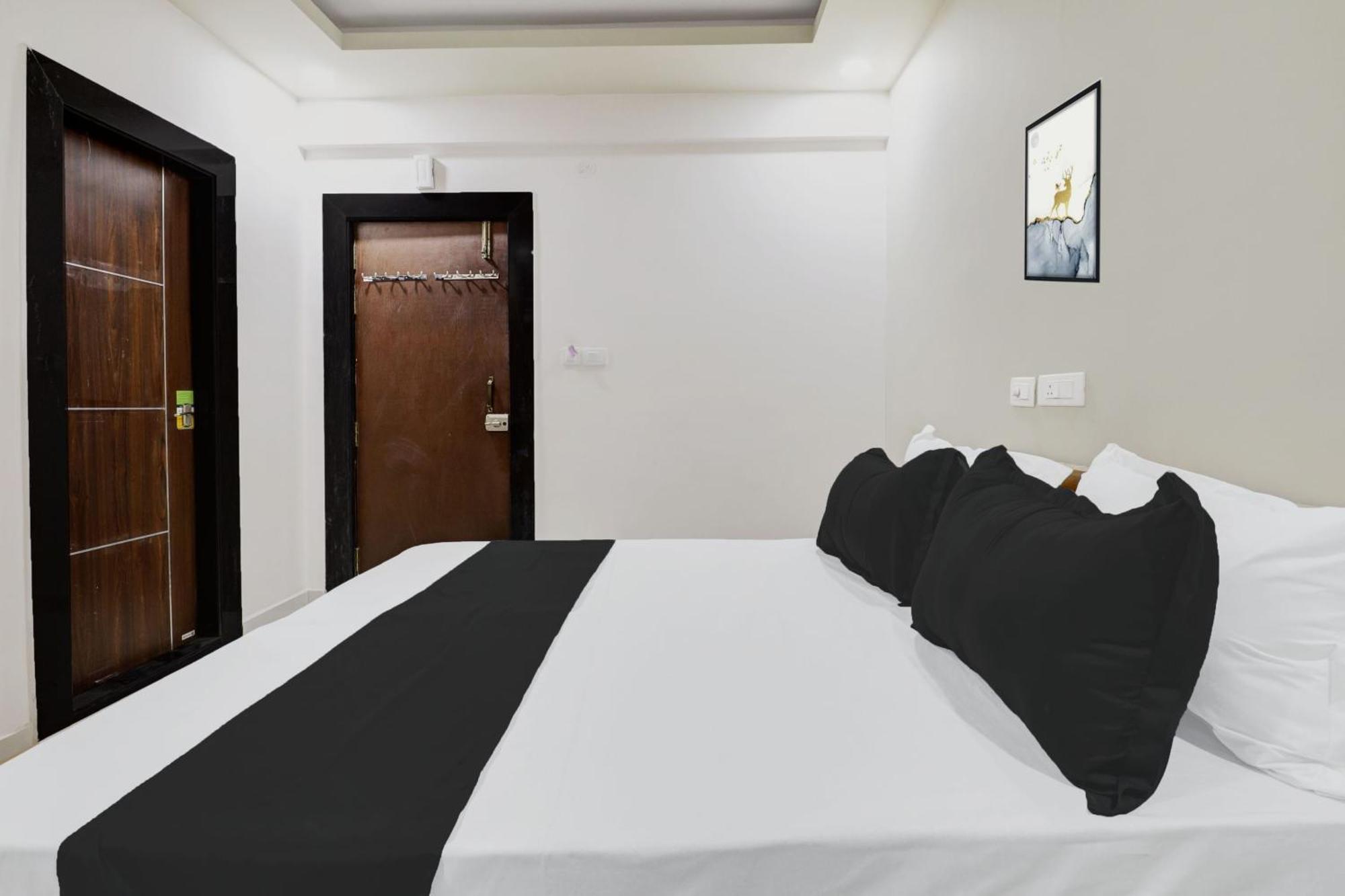 Super Hotel O Sri Harshitha Grand Near Zudio - Star Bazaar, Kundalhalli Gate Bangalore Exteriör bild