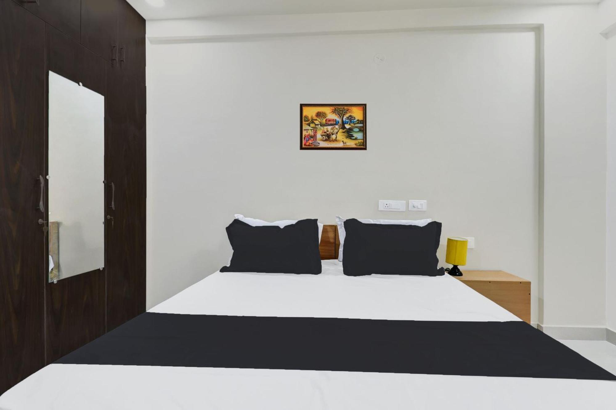 Super Hotel O Sri Harshitha Grand Near Zudio - Star Bazaar, Kundalhalli Gate Bangalore Exteriör bild